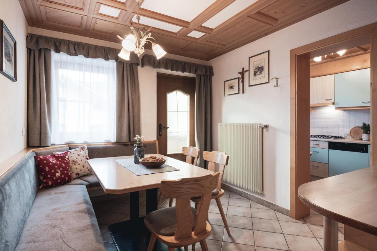 Ciasa Altonn Hotel Colfosco Buitenkant foto