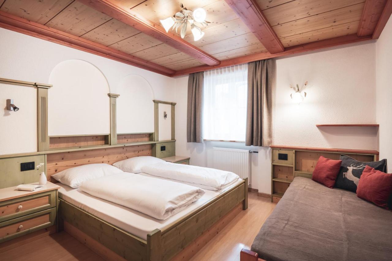 Ciasa Altonn Hotel Colfosco Buitenkant foto
